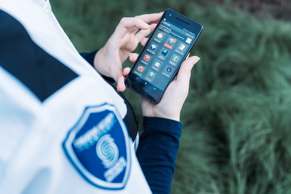 technology and software photography by Snappr — Device hero